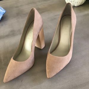 1. State chunky heel